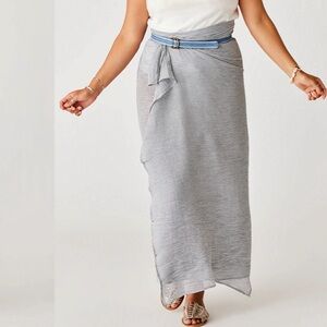 Carve Designs DYLAN GAUZE SARONG in Navy Newport